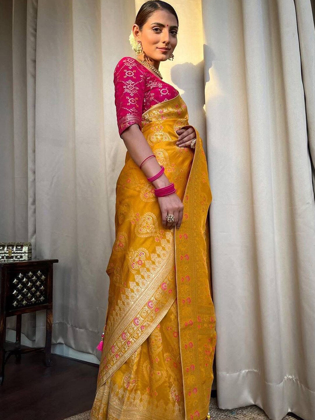 Kalini Woven Design Zari Silk Blend Banarasi Saree - Distacart