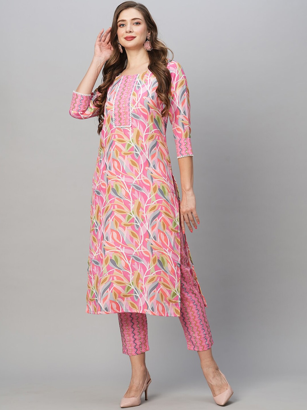 Kalini Floral Printed Regular Kurta With Trousers - Distacart