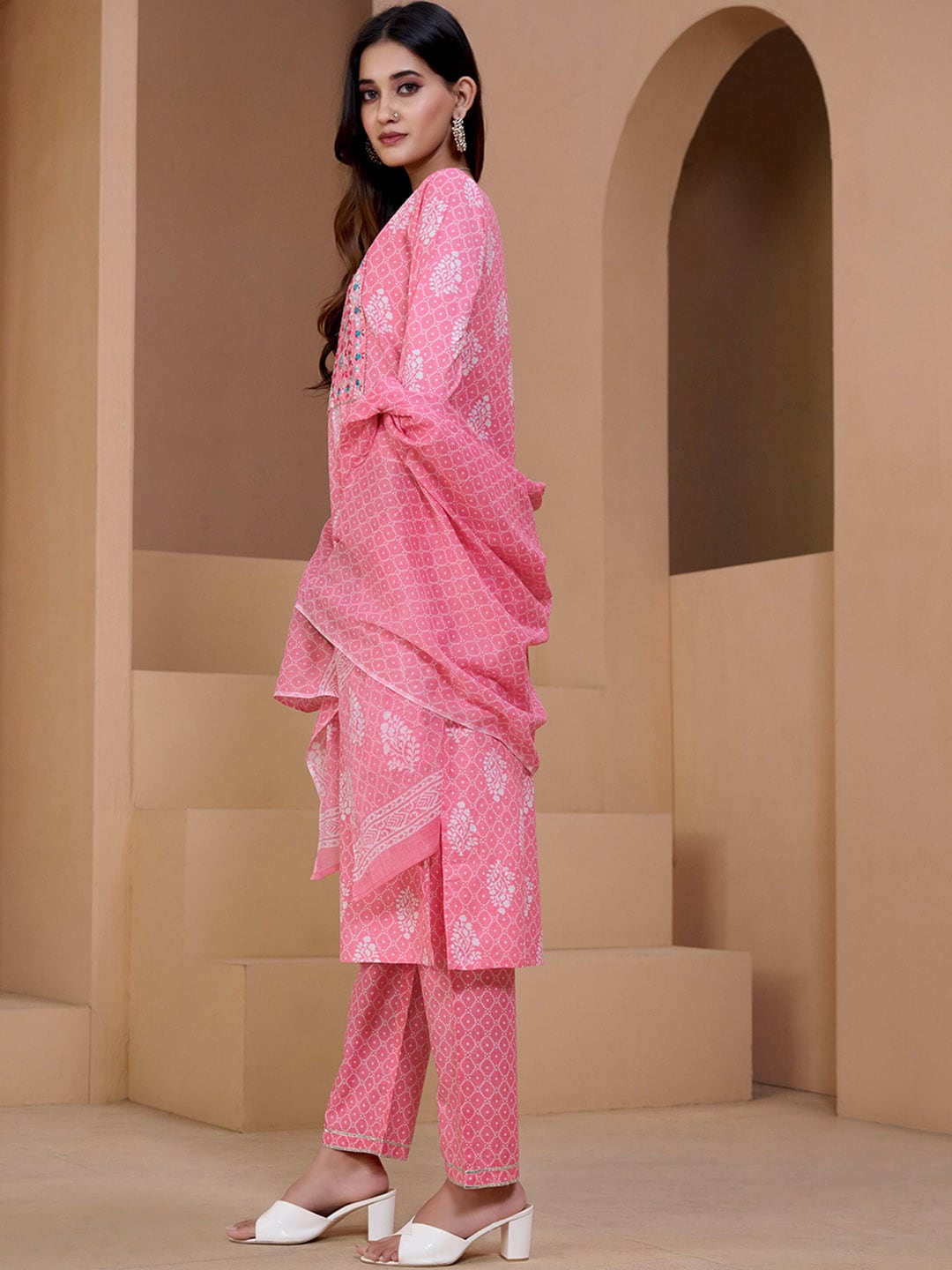 Sangria Pink & White Ethnic Motifs Printed Pure Cotton Kurta With Trousers & Dupatta - Distacart