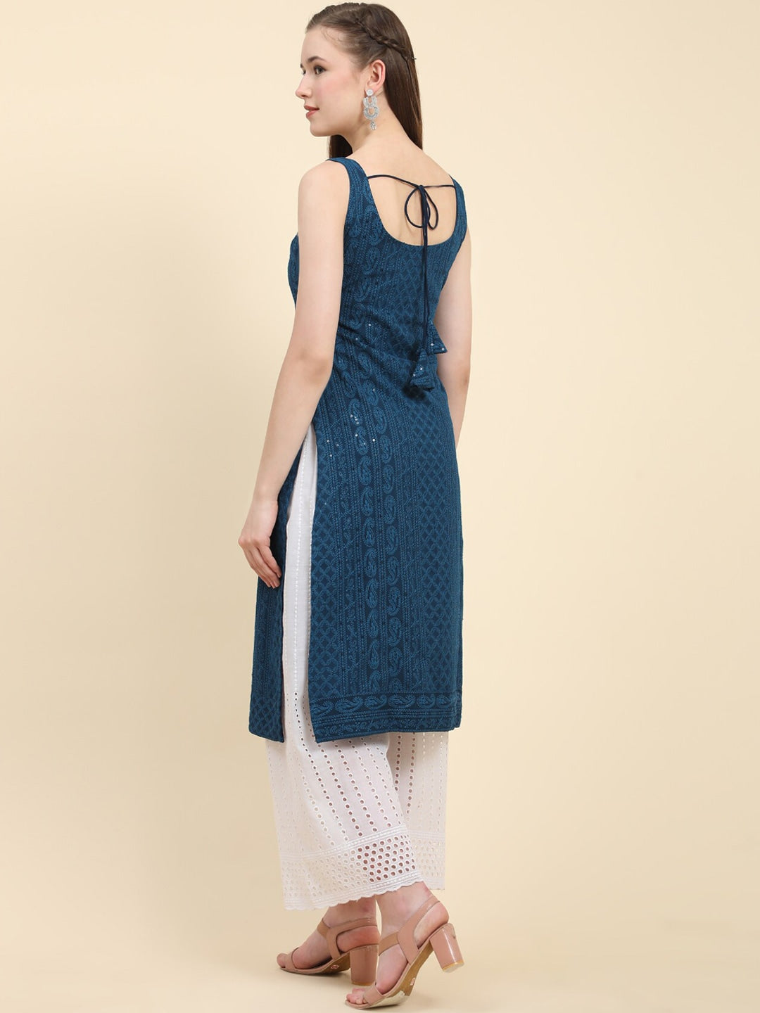 Kalini Floral Embroidered Chikankari Georgette Kurta - Distacart
