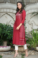 Thumbnail for Juniper Women's Maroon Rayon Slub Bandhani A-Line Kurta - Distacart