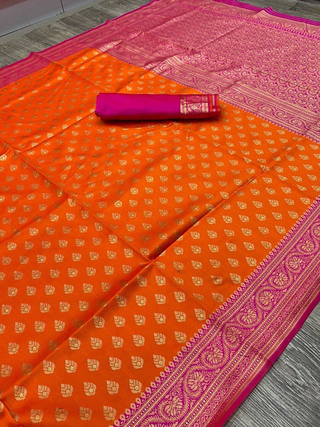 Kalini Ethnic Motif Woven Design Zari Banarasi Saree - Distacart