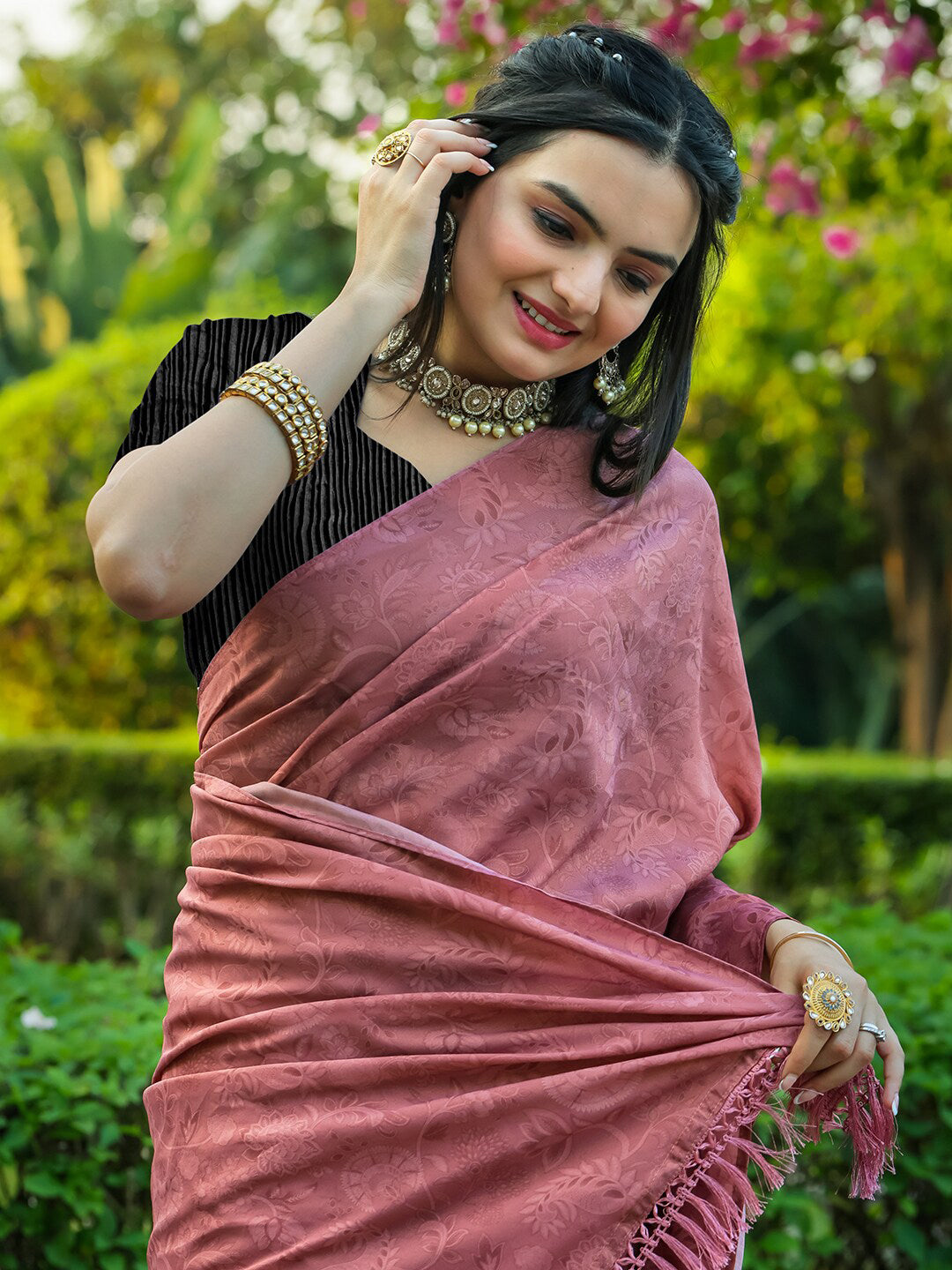Tikhi Imli Floral Printed Embossed Ready to Wear Saree - Distacart