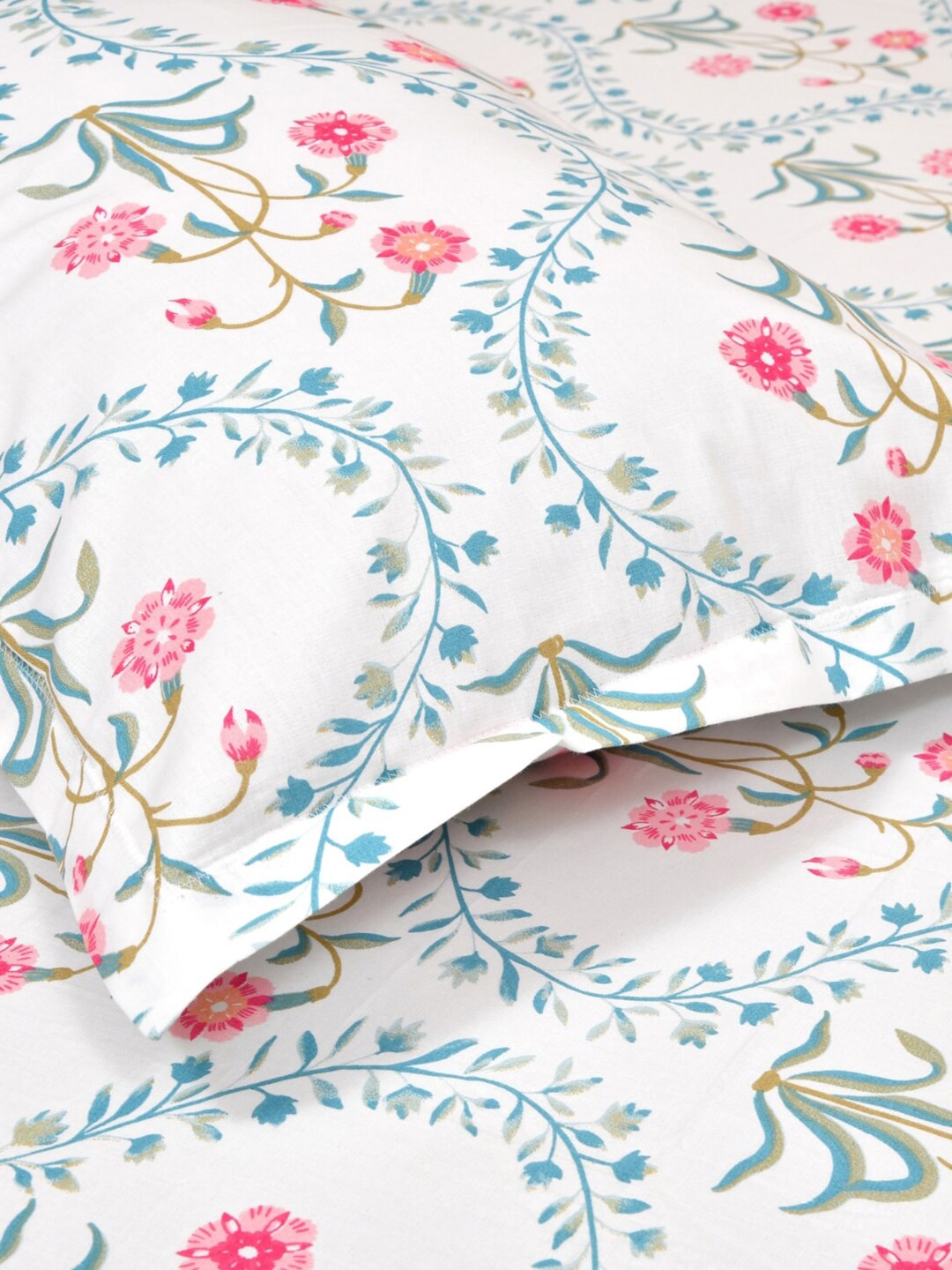haus & kinder Blossoms Pink & White 186 TC Cotton Queen Bedsheet With 2 Pillow Covers - Distacart