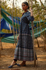 Thumbnail for Juniper Women's Indigo Cambric Printed Tiered Dress - Distacart