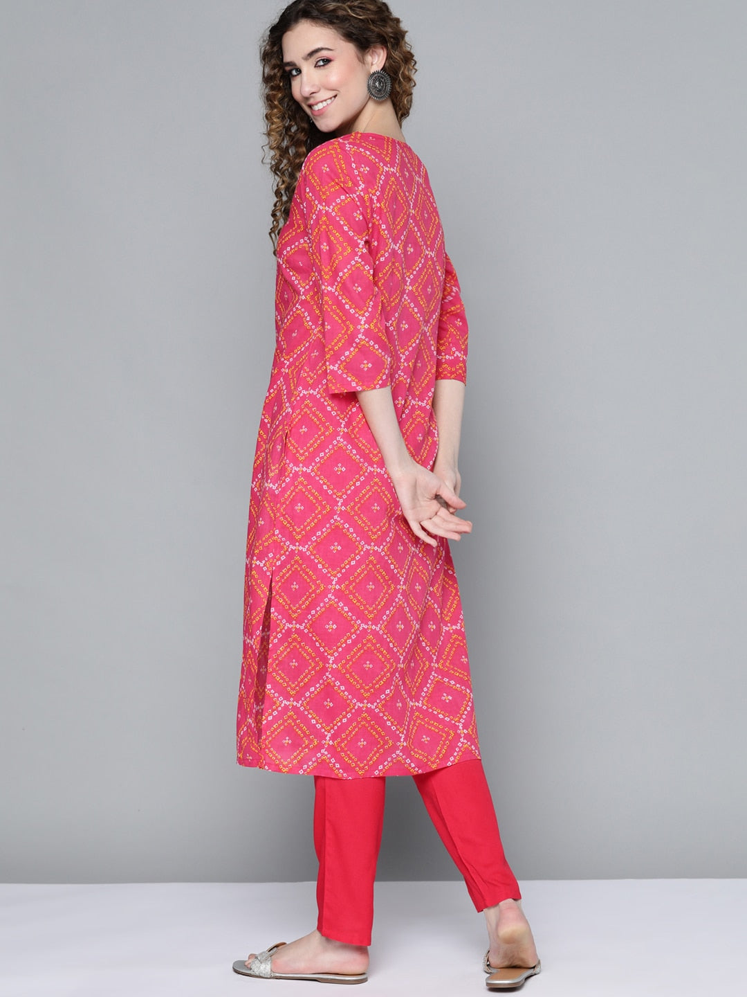 HERE&NOW Women Pink & White Bandhani Printed Kurta - Distacart