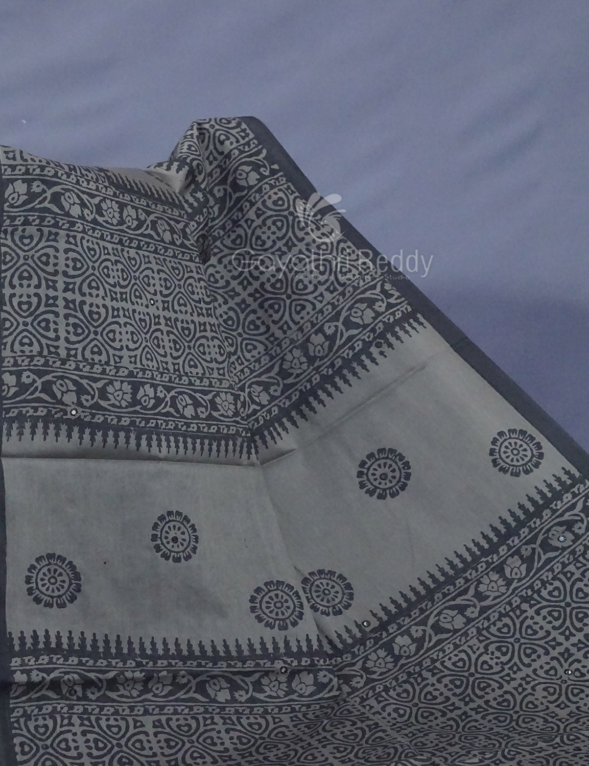 Grey Colour Block Print With Mirron Embroidered Pure Mulmul Cotton Saree By Gayathri Reddy Designer Studio - Distacart