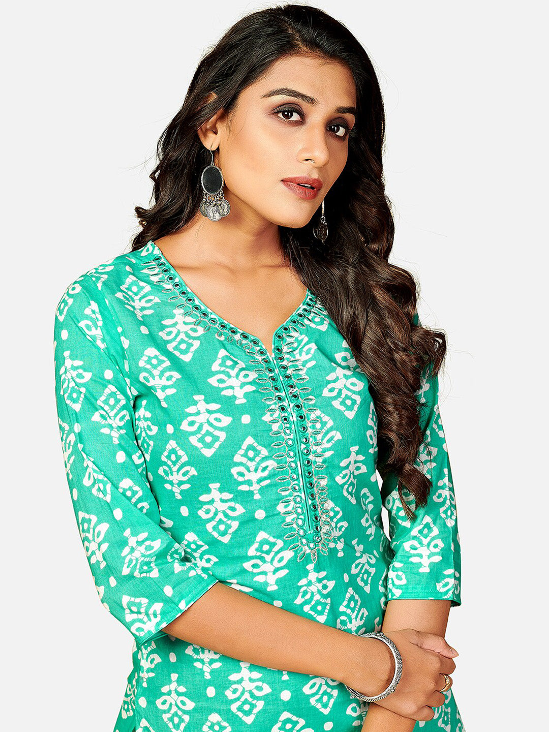 Kalini Women Sea Green & White Ethnic Motifs Printed Mirror Work Kurta - Distacart
