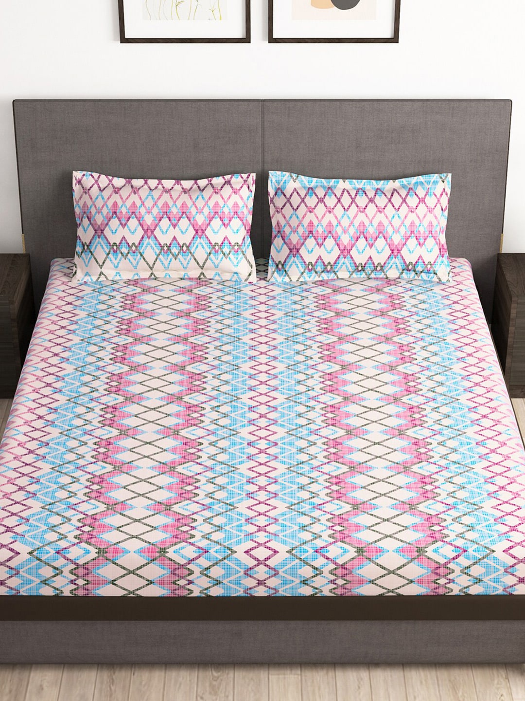 Story@home Tango Pink & White Printed 240 TC King Bedsheet with 2 Pillow Covers - Distacart