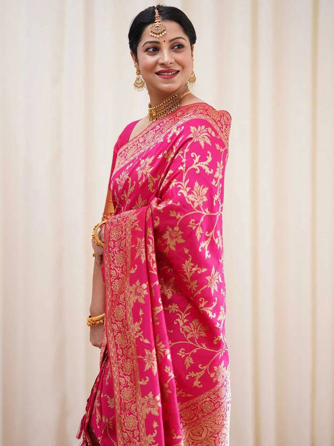Kalini Floral Woven Design Banarasi Saree - Distacart