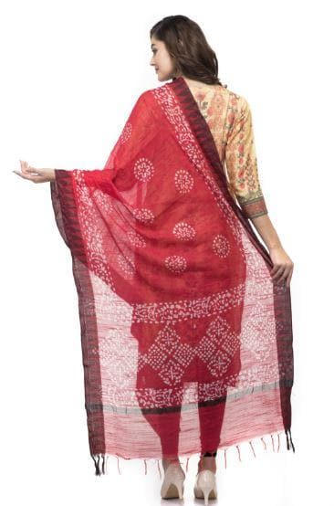 A R Silk Women's Cotton Batik Print Red Regular Dupatta
