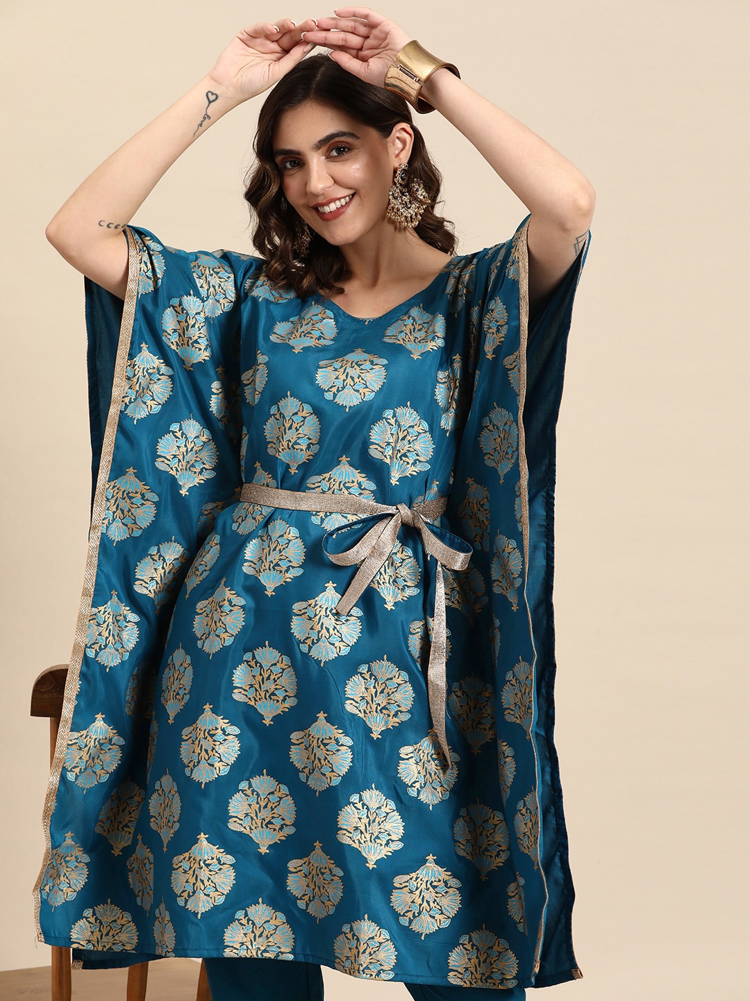 Sangria Ethnic Motifs Printed Gotta Patti Kurta with Trousers - Distacart