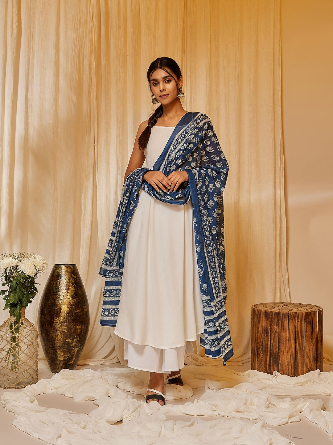 InWeave Women's White Strappy Kurta Palazzo Set - Distacart