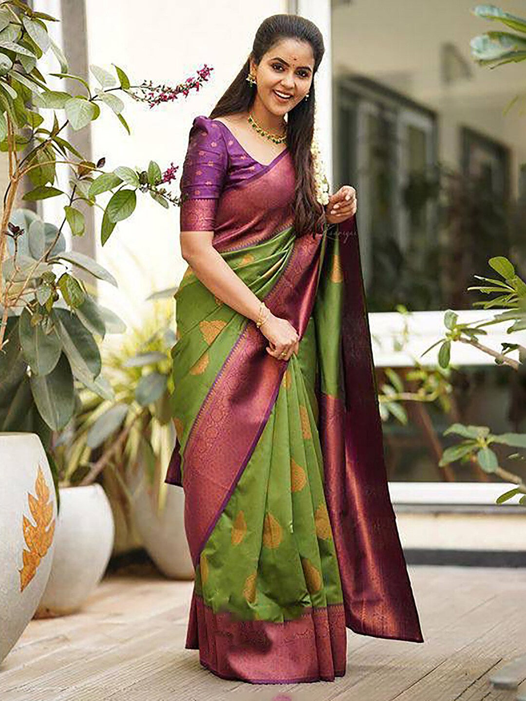 Kalini Ethnic Motifs Woven Design Zari Kanjeevaram Saree - Distacart