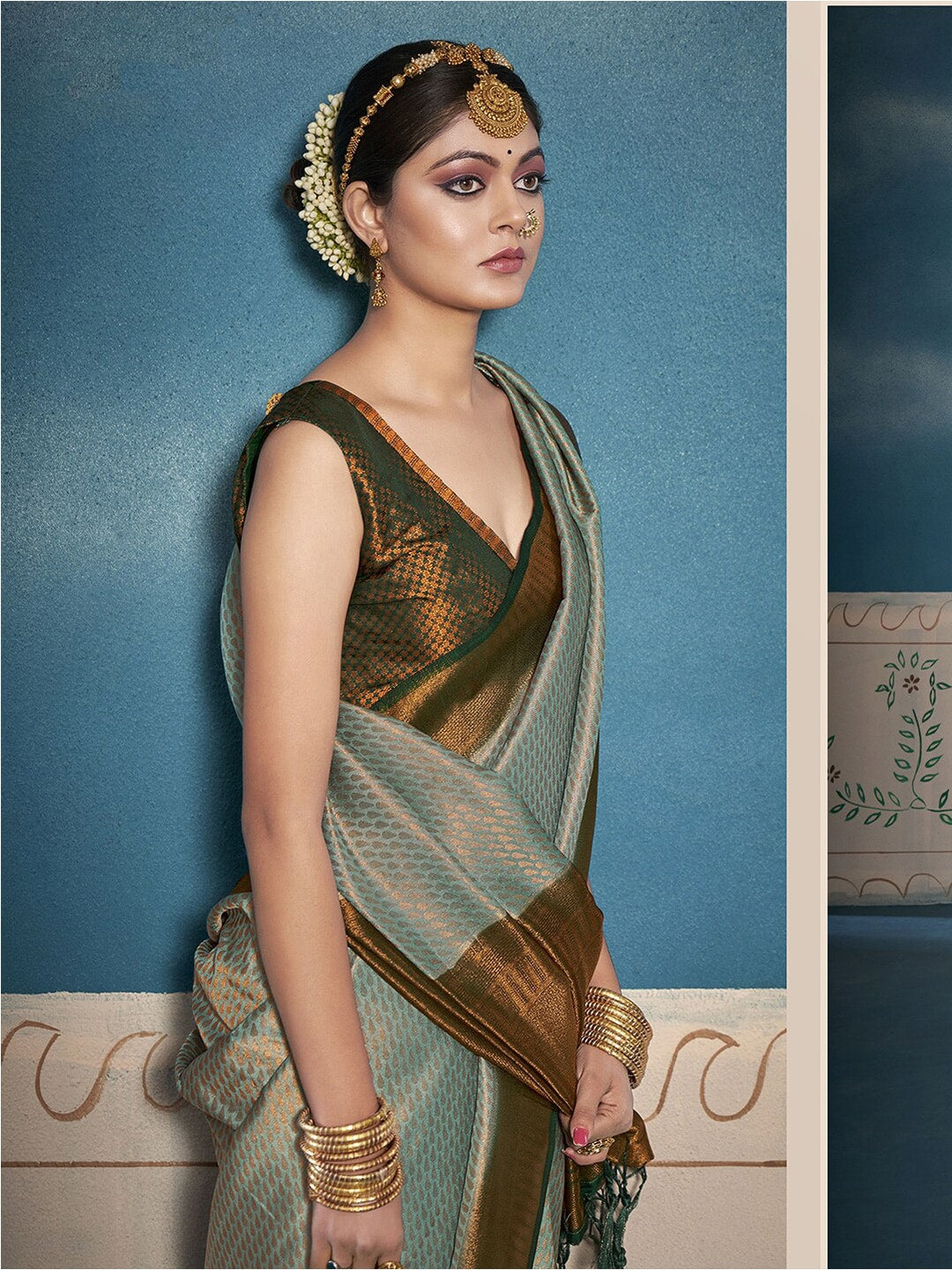 Mitera Green & Gold-Toned Woven Design Zari Art Silk Saree - Distacart