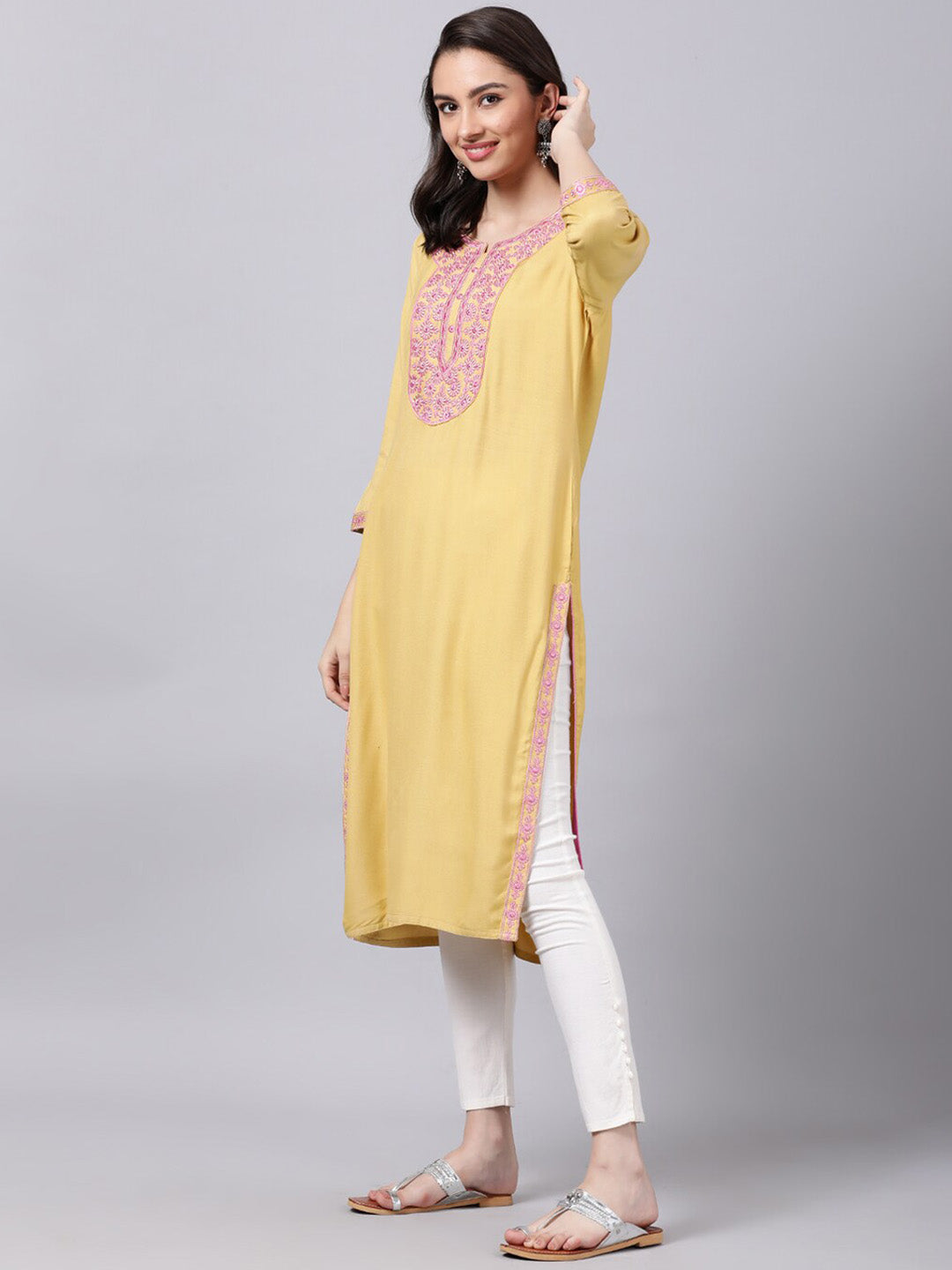 Souchii Women Blue Floral Yoke Design Grandeur & Majestic Artwork Kurta - Distacart