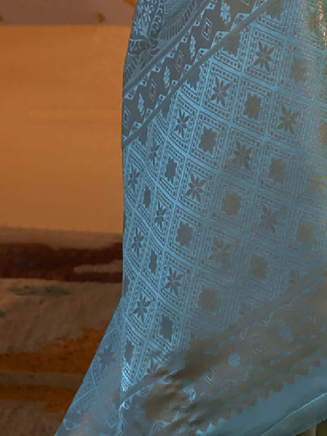 Mitera Paisley Zari Kanjeevaram Saree - Distacart