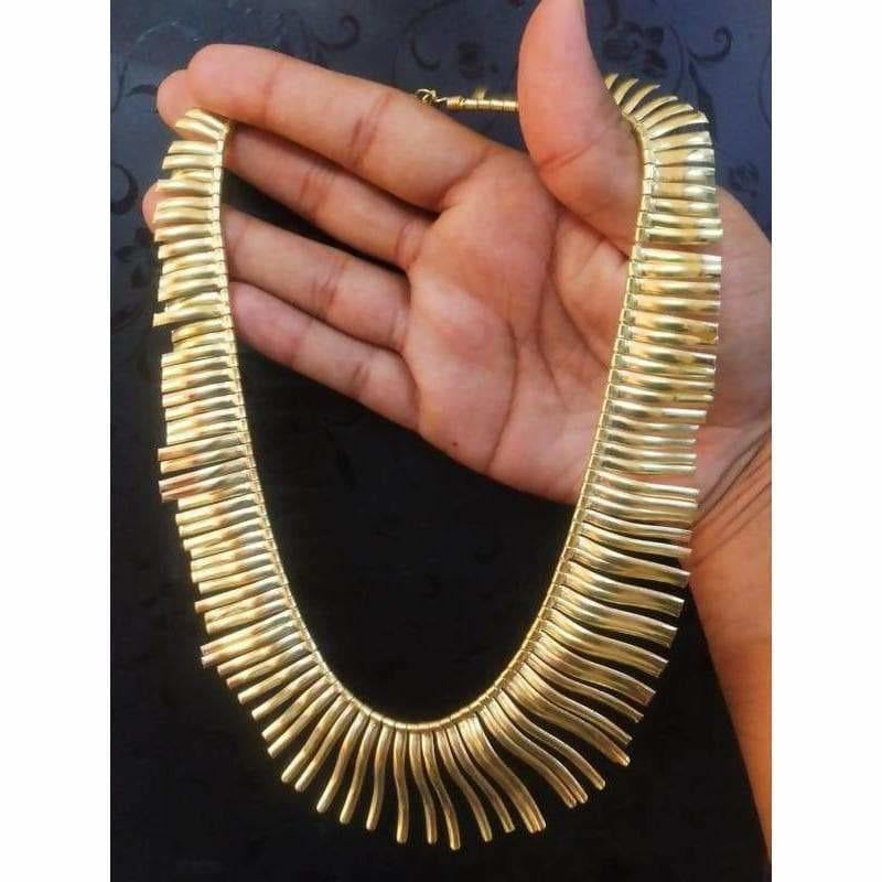 Latest traditional Jwellery set for women Color-Gold