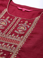 Thumbnail for Varanga Women Magenta Embellished Gota Patti Kurta - Distacart