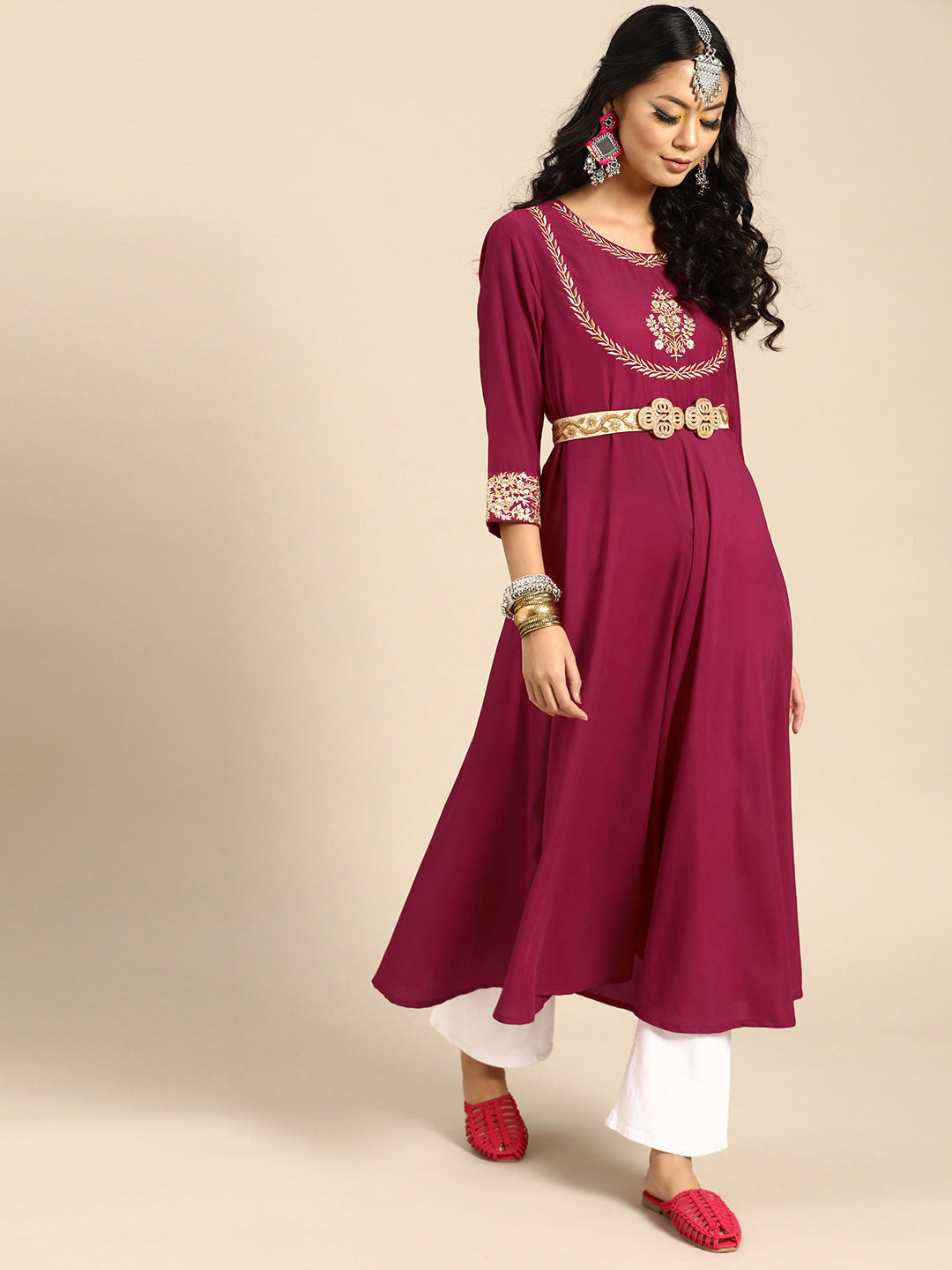 Varanga Women Magenta Embroidered Round Neck Kurta - Distacart