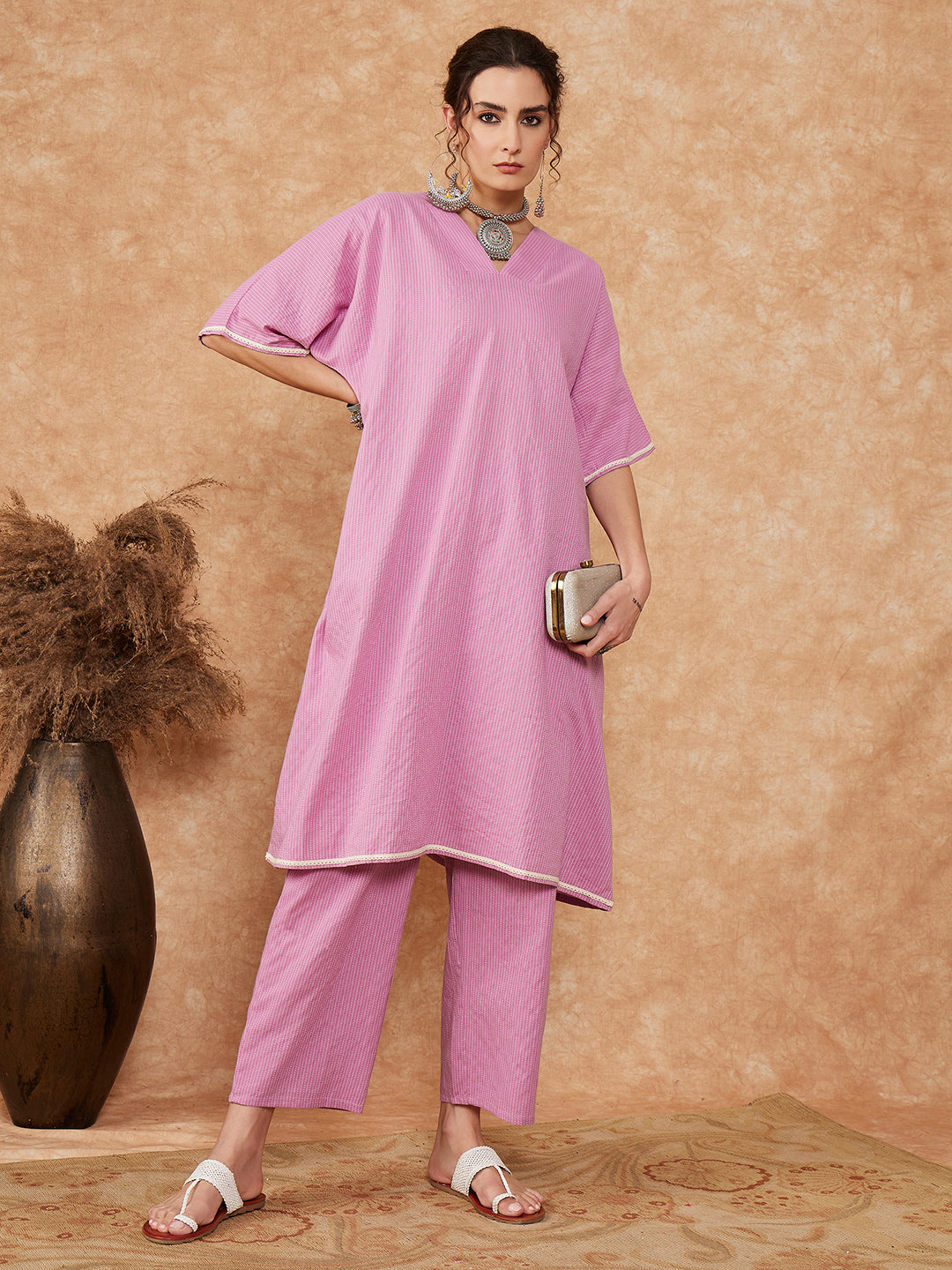 InWeave Women's Mauve Kantha Lace Wrok Kimono Sleeve Kurta Set - Distacart