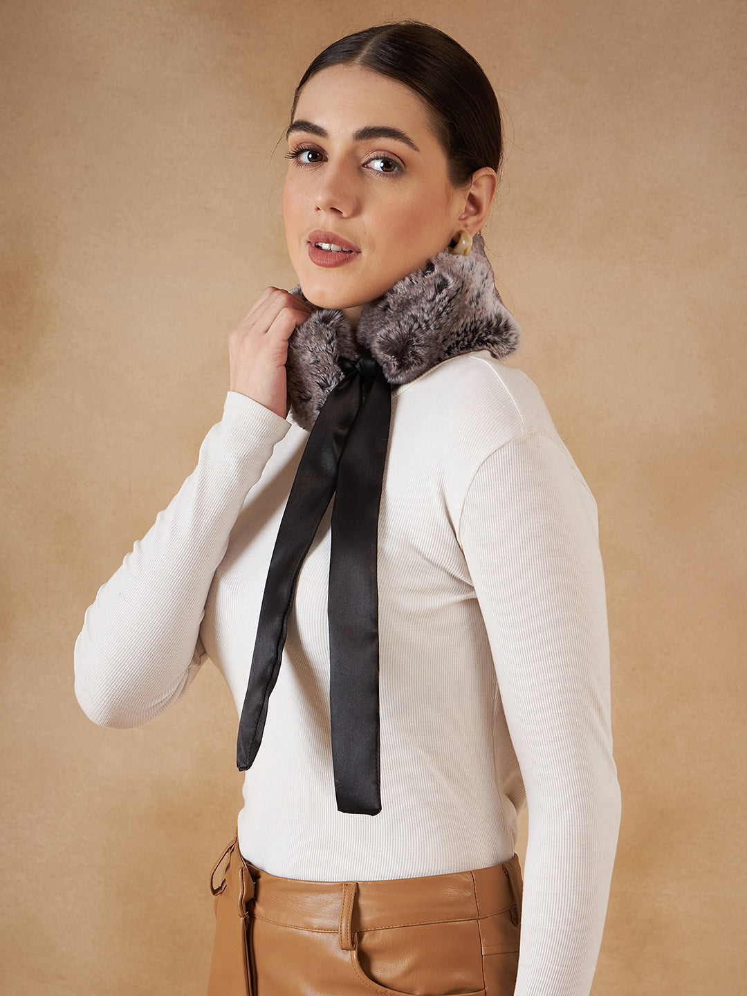 InWeave Women's Dark Grey Duble Shade Fur Neckpiece - Distacart