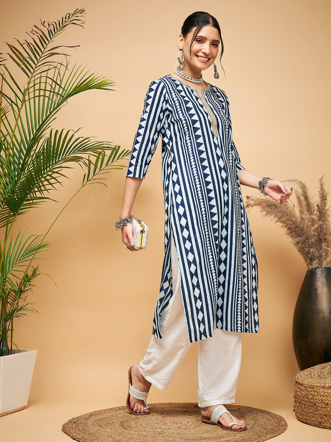 InWeave Women's White Navy Stripe Print Gota Straight Kurta - Distacart