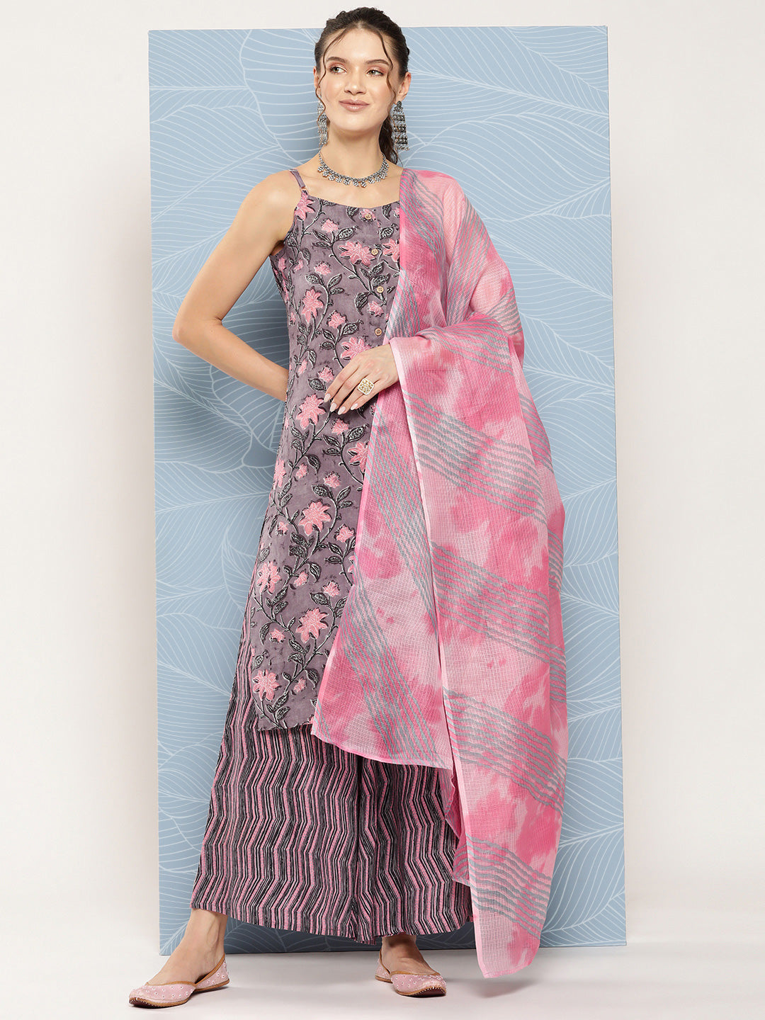 InWeave Women's Mauve Abstract Strappy Set With Dupatta - Distacart