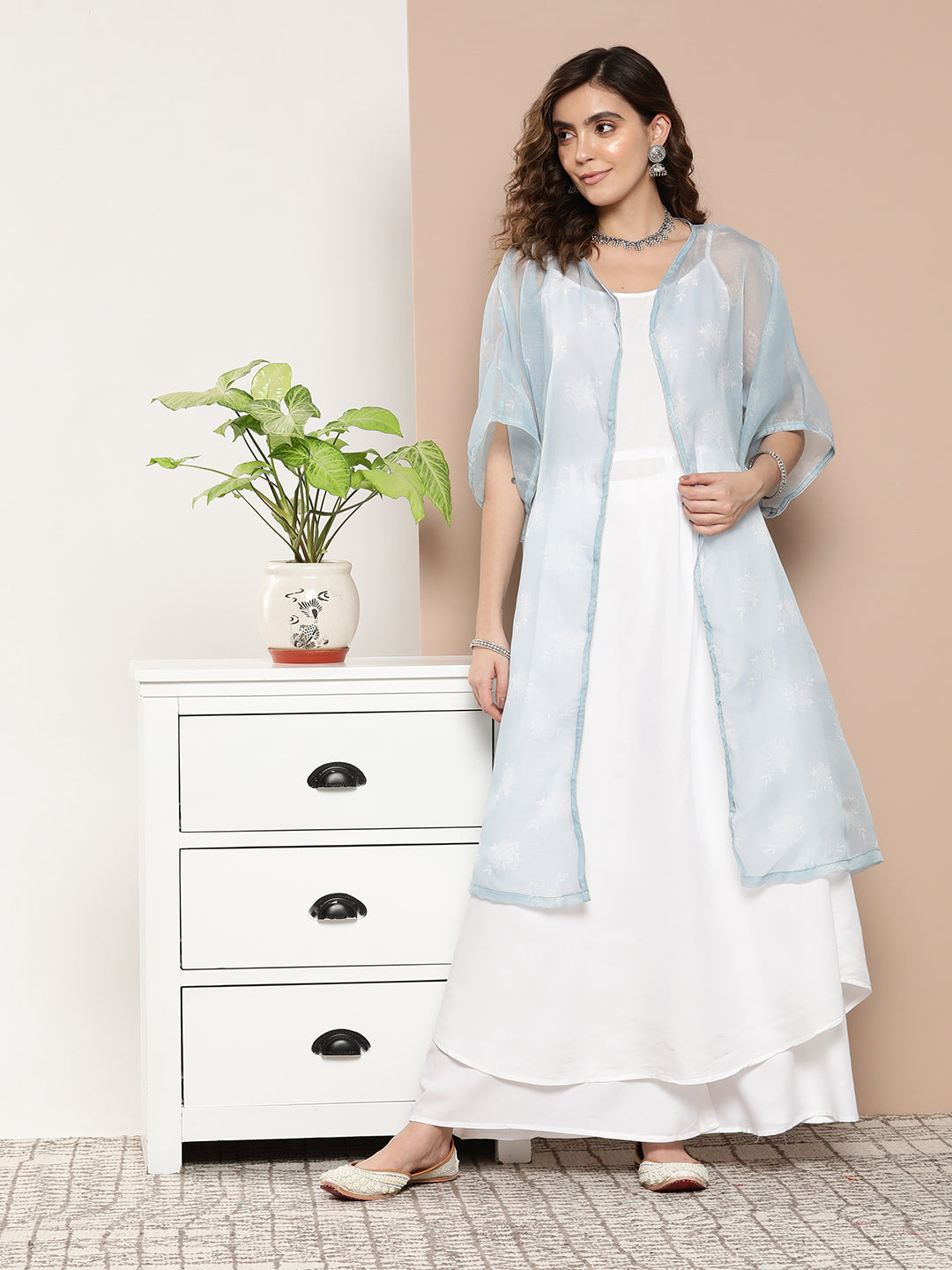 InWeave Women's Cream Strappy With Blue White Chintz Organza Cape - Distacart