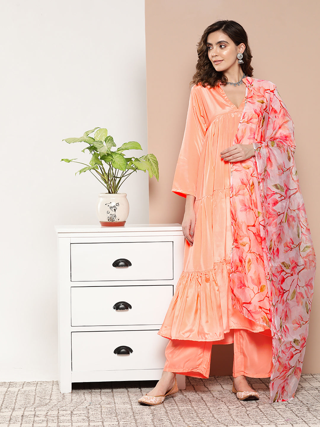 InWeave Women's Peach Tiered Anarkali Kurta Set - Distacart