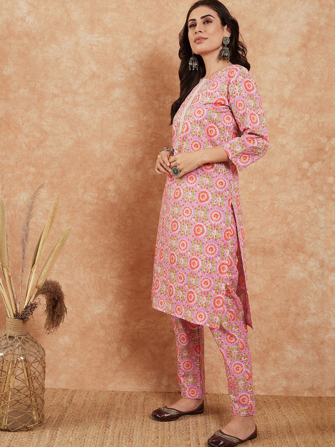 InWeave Women's Mauve Floral Jaal Gota Work Straight Kurta Pant Set - Distacart