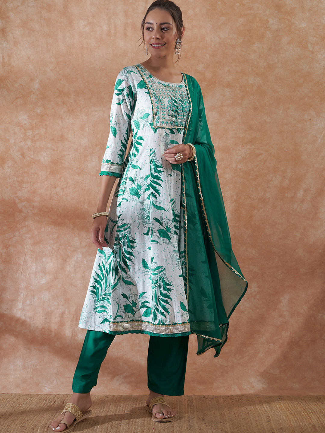 InWeave Women's White Teal Lurex Leaf Print Patch Gota Kurta Set W Teal Dupatta - Distacart