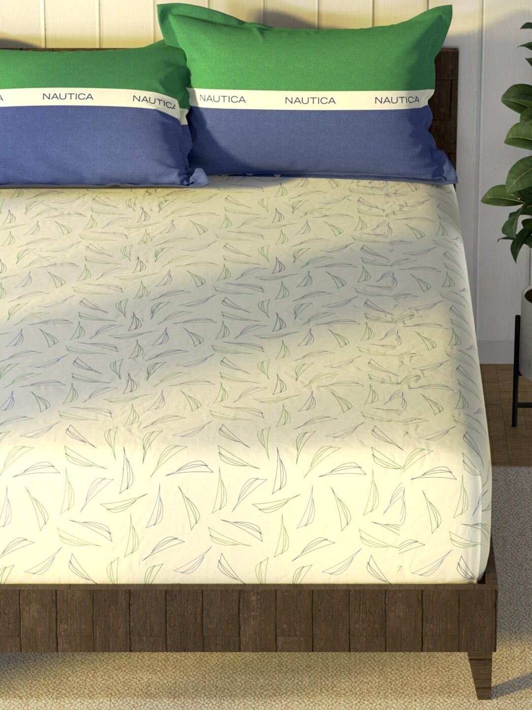 Nautica Noridge Green & Blue Floral Cotton 160 TC King Bedsheet With 2 Pillow Covers - Distacart