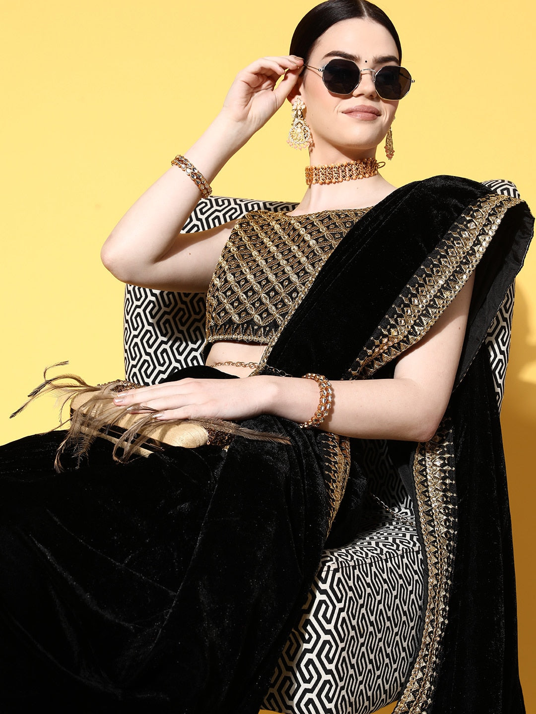 Mitera Solid Saree with Embroidered border - Distacart