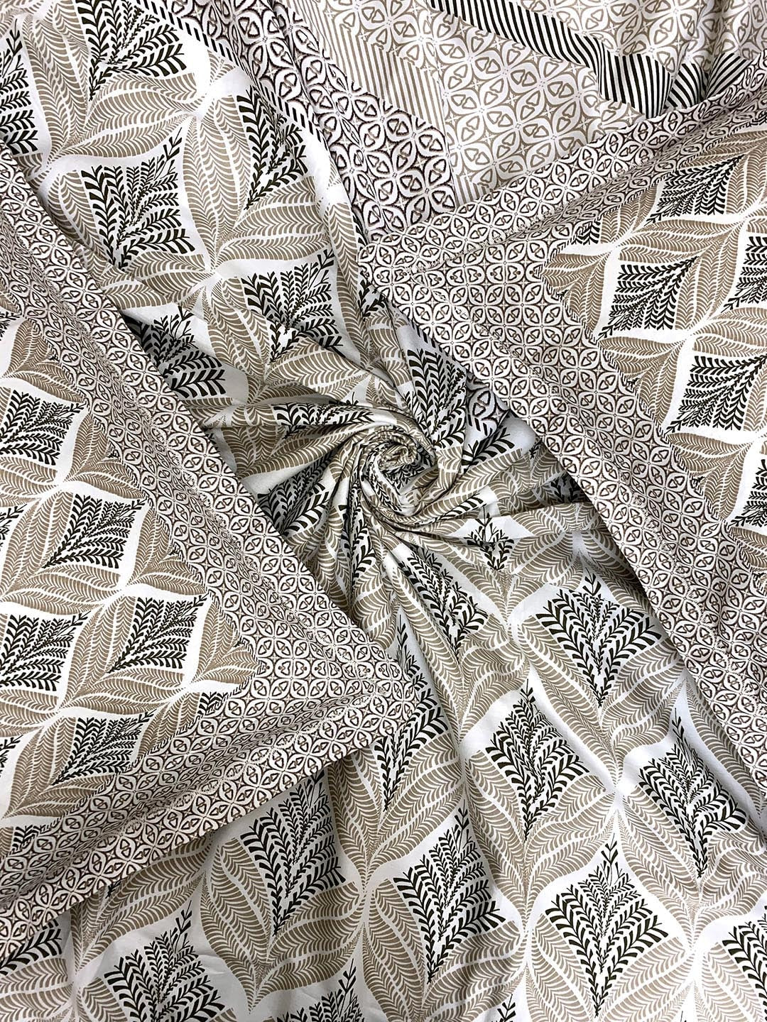 BELLA CASA Beige & Off White Ethnic Motifs 350 TC King Bedsheet with 2 Pillow Covers - Distacart