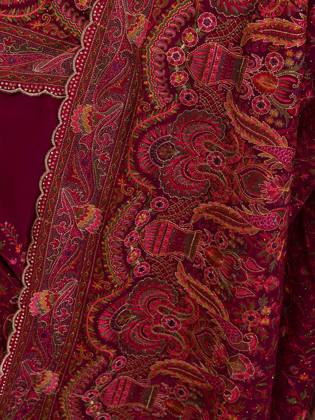 Koskii Ethnic Motifs Embroidered Poly Georgette Saree - Distacart