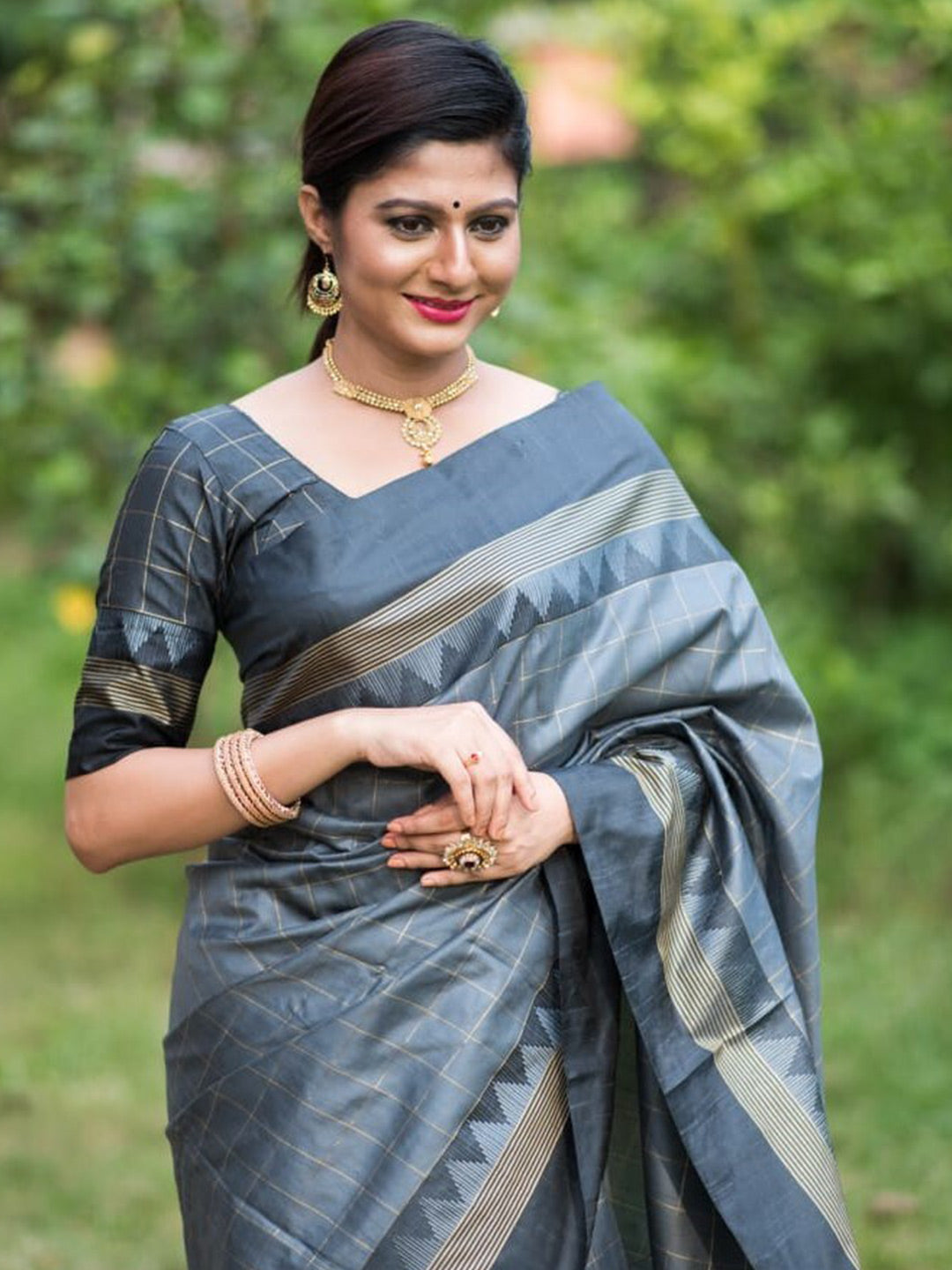 Kalini Checked Woven Design Zari Art Silk Saree - Distacart