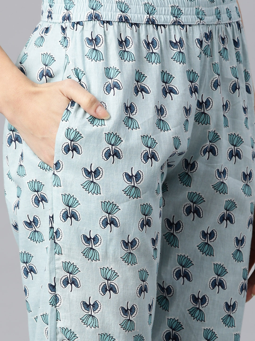 Kalini Women White Floral Printed Pure Cotton Kurta with Trousers - Distacart