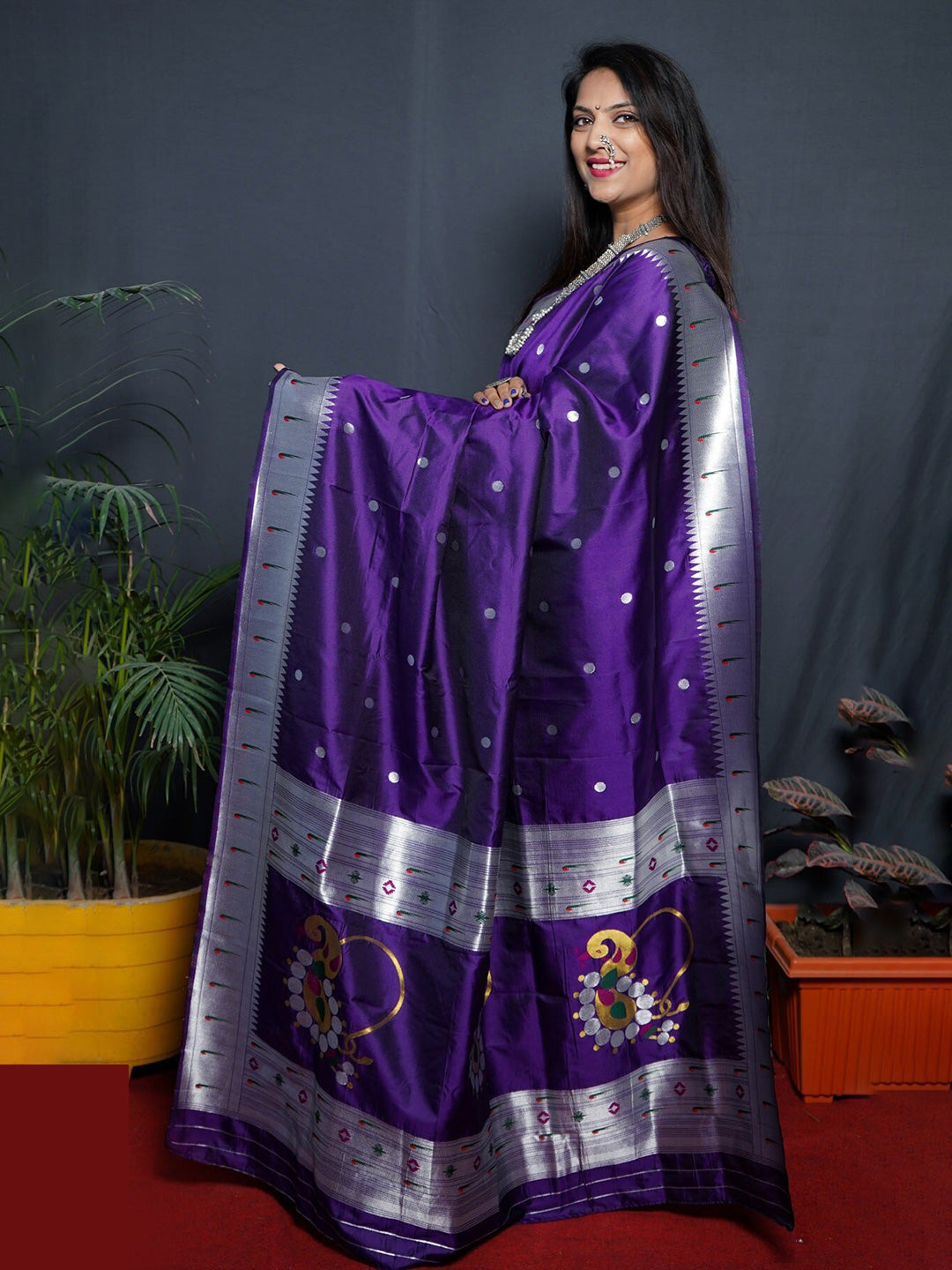 Kalini Geometric Woven Design Zari Silk Blend Paithani Saree - Distacart
