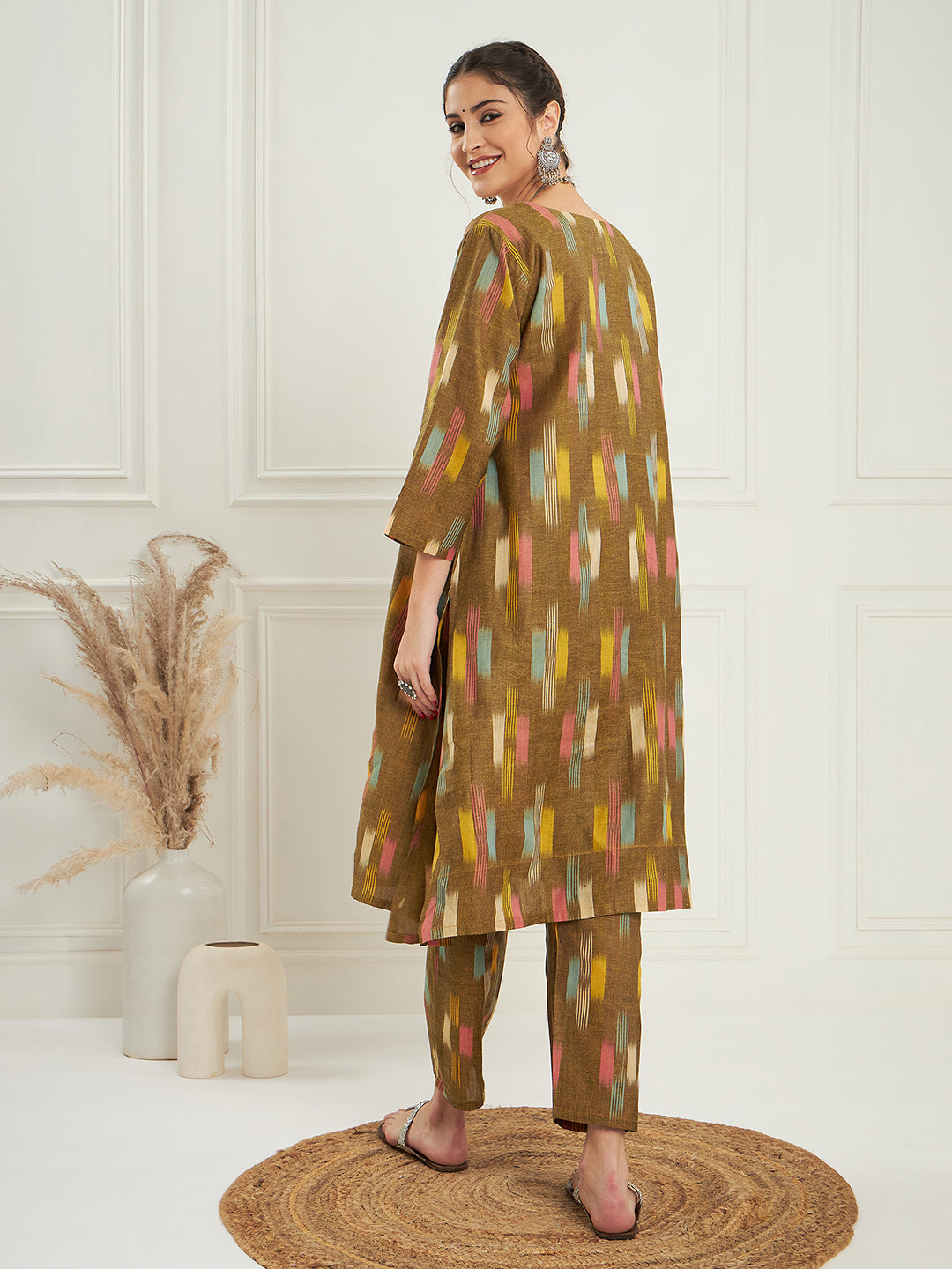 InWeave Women's Olive Ikkat Print V Neck Kurta Pant Set - Distacart