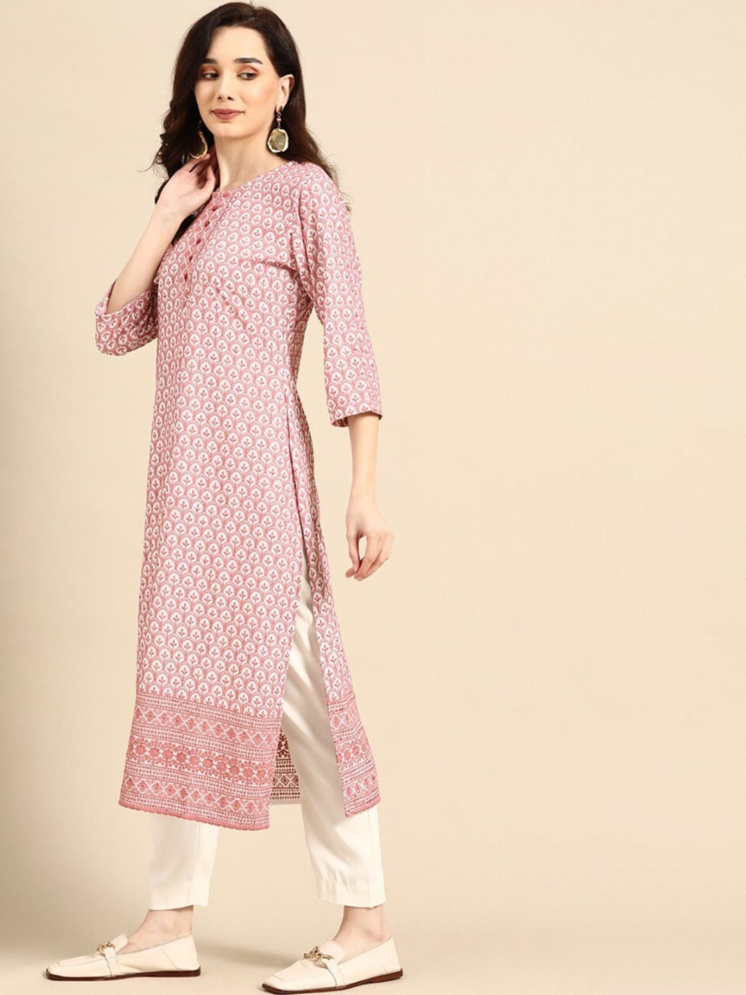 Sangria Geometric Embroidered Sequinned Kurta - Distacart