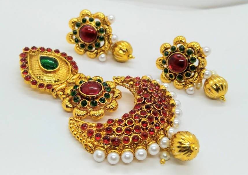 Multicolor kemp Pendant Set