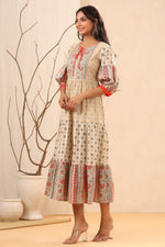Thumbnail for Juniper Womens Beige Cambric Floral Printed Tiered Dress - Distacart