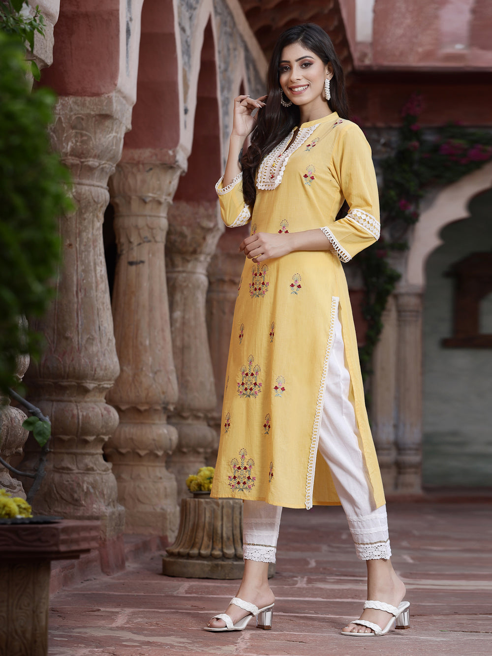 Juniper Women's Yellow Cambric Embroidered Straight Kurta - Distacart