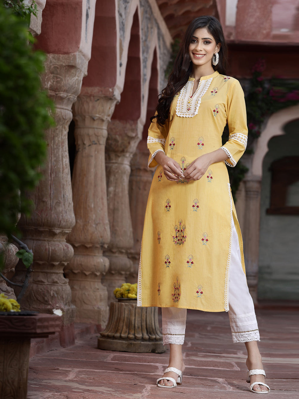 Juniper Women's Yellow Cambric Embroidered Straight Kurta - Distacart