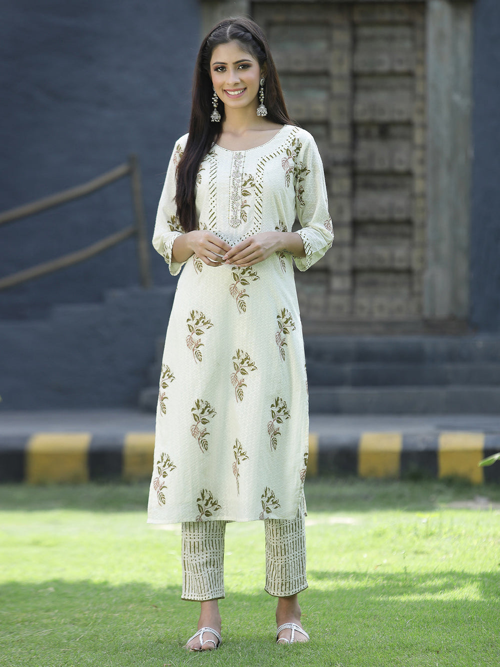Juniper Off White Cotton Dobby Festive Printed Straight Kurta Sets For Women - Distacart