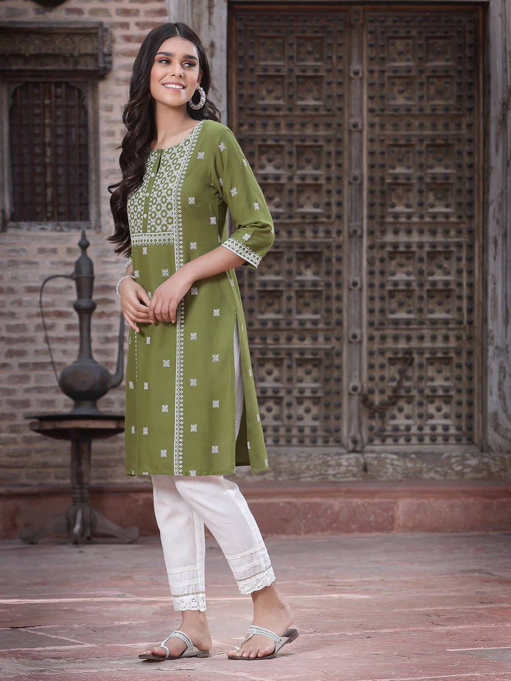 Juniper Women's Green Rayon Placement Print Straight Kurta - Distacart