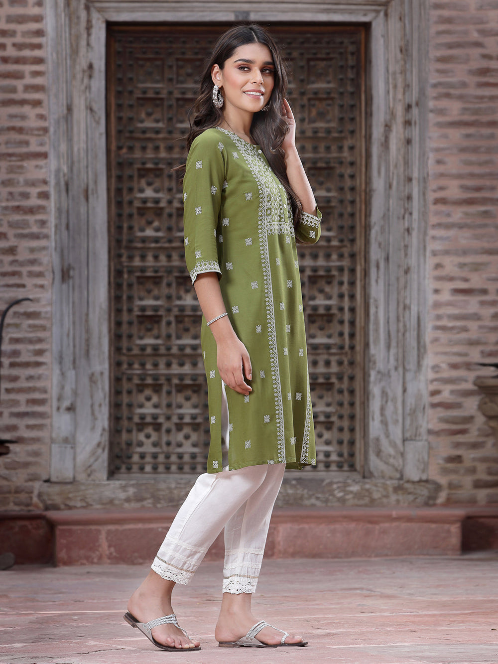 Juniper Women's Green Rayon Placement Print Straight Kurta - Distacart