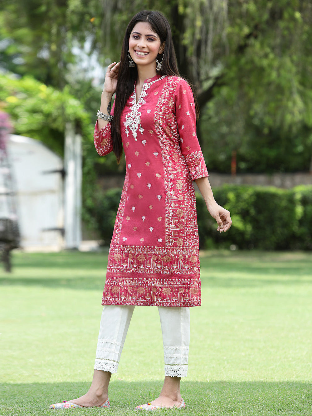 Juniper Women Fuchsia Rayon Festive Embroidered Straight Kurta - Distacart