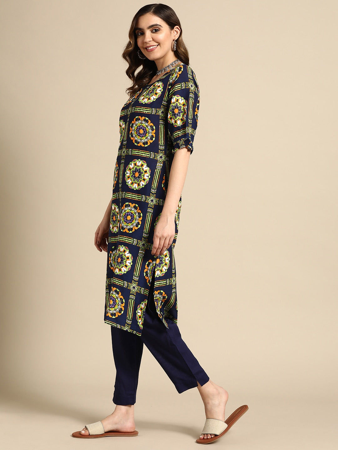 Sangria Women Ethnic Motifs Printed Kurta with Trousers - Distacart